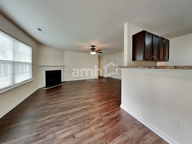 Building Photo - 4844 Old Towne Village Cir