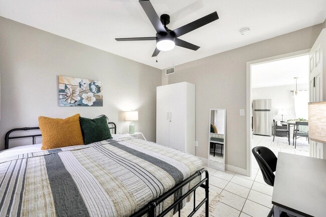 Building Photo - 11328 N 89th Dr