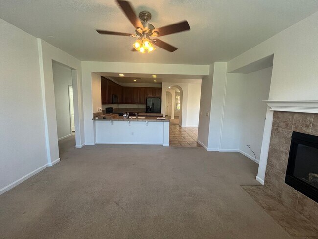 Building Photo - 6 Bedroom, 3 Bathroom Executive Anatolia H...