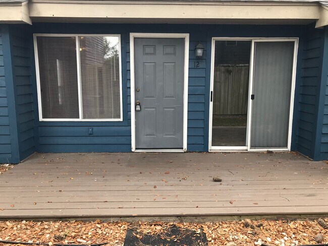 Primary Photo - Quiet 2 story condo super close to the beach!
