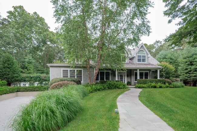 Building Photo - 6 Old School House Ln