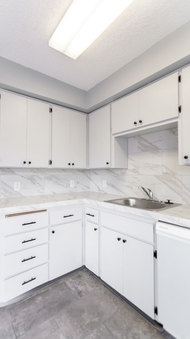 Building Photo - 847/849 3rd St.