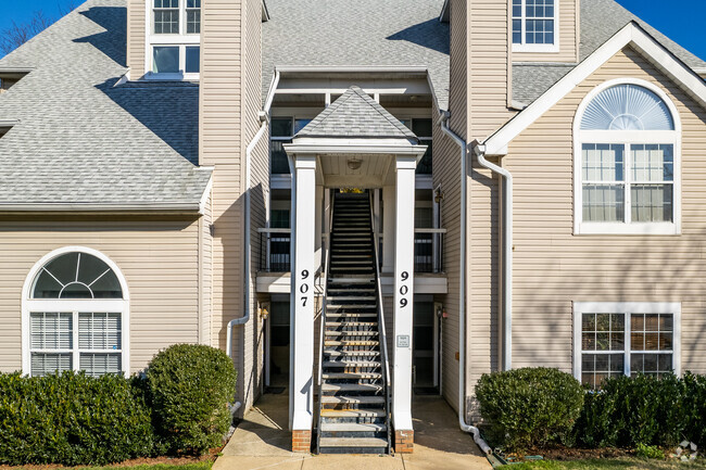 907 Hillside Lake Ter - The Vistas At Washington Woods