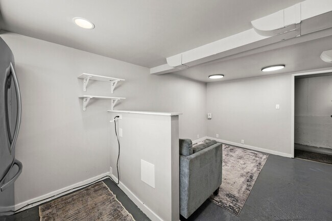 Building Photo - 4525 5th Ave NE