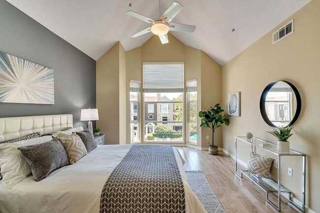 Building Photo - Serene & Pristine: 3 Bedroom, 3 Bath Bi-Level Condominium available in Central San Jose Location
