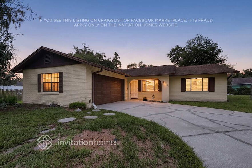 Building Photo - 819 Centerwood Ct