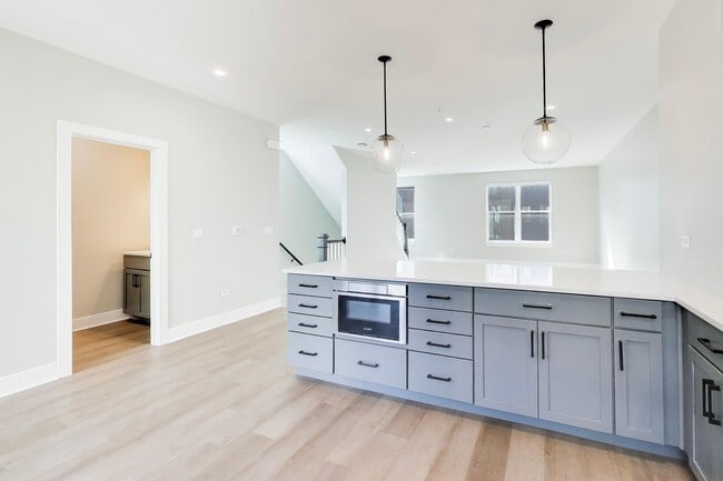 Building Photo - 5424 Old Orchard Rd