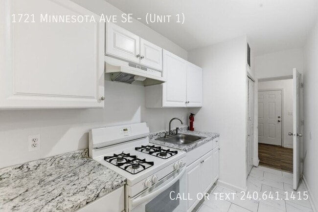Building Photo - 1721 Minnesota Ave SE