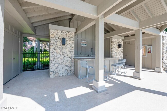 Building Photo - 15260 Cedarwood Ln