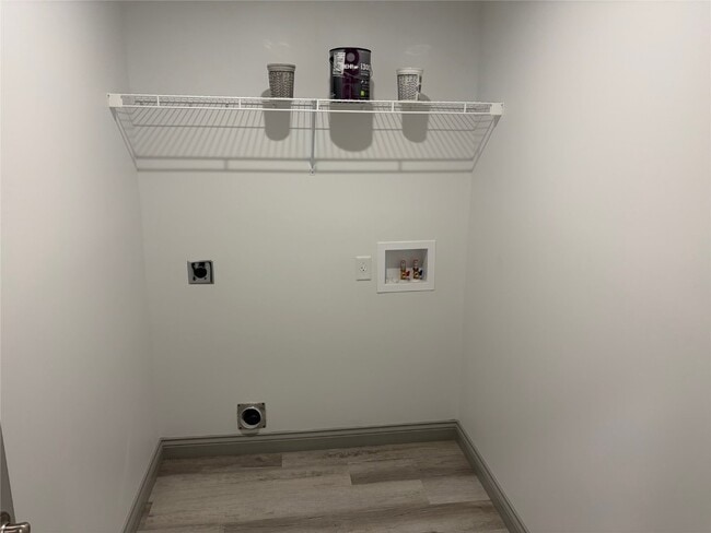 Building Photo - 28712 Woodland Heights Dr