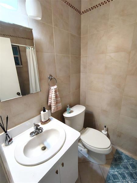 Building Photo - 430 S 26th Ave