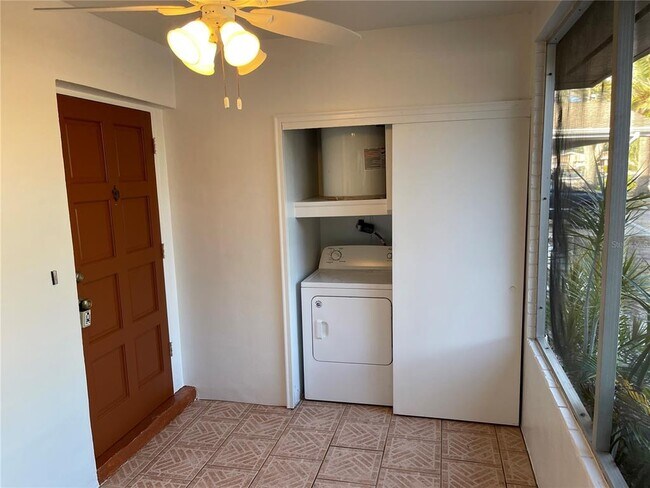 Building Photo - 702 Heritage Ln