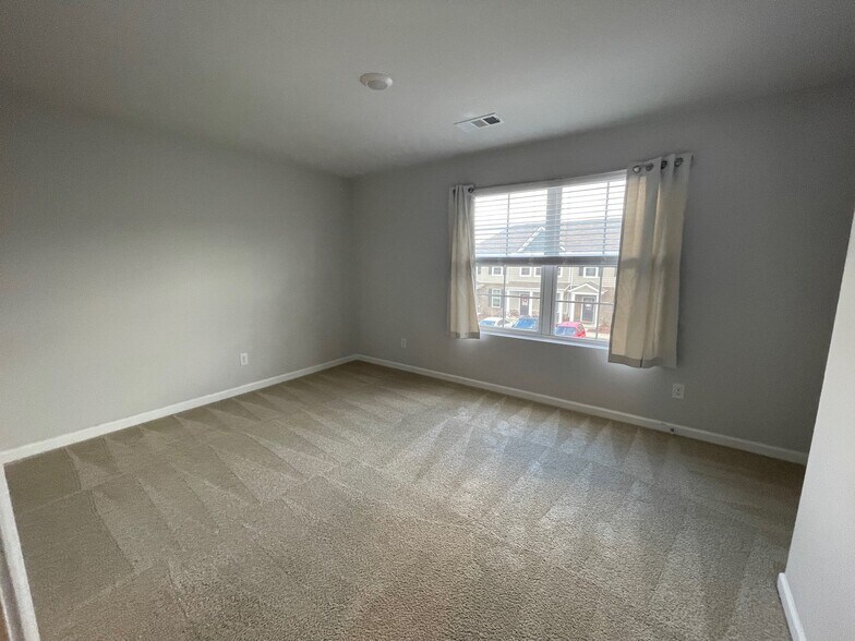 Building Photo - 1202 Mason Dl