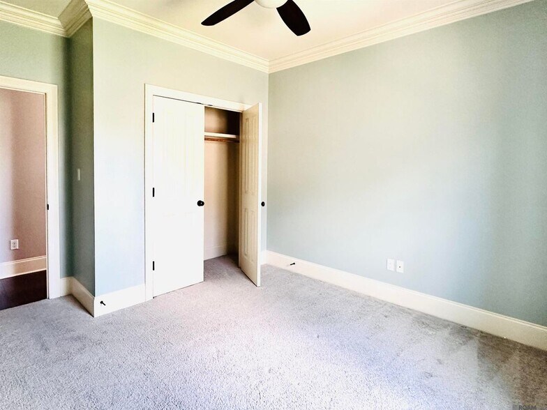 Building Photo - 747 Portula Ave