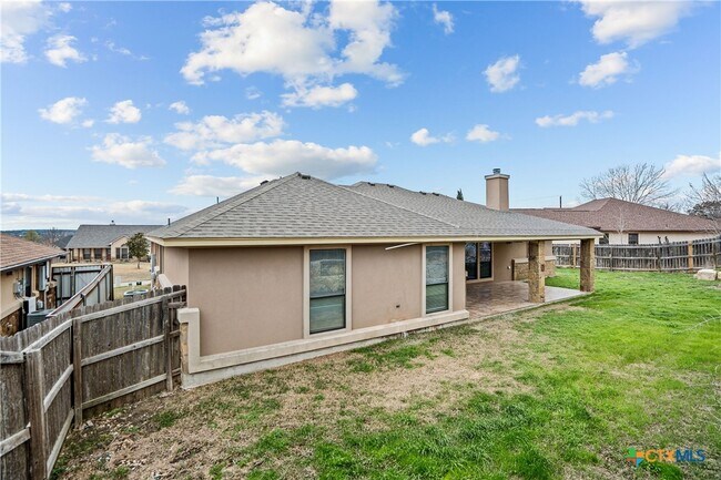 Building Photo - 103 Weeping Willow Ct