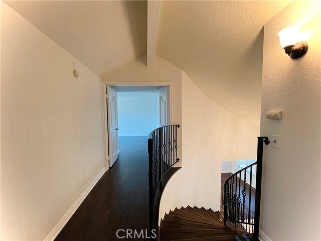 Building Photo - 5815 Calmfield Ave