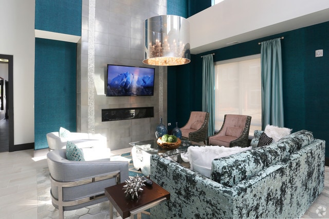 Building Photo - 670 E Algonquin Rd