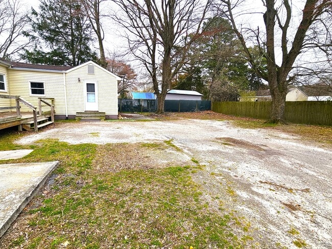 Building Photo - 1306 Hamilton St