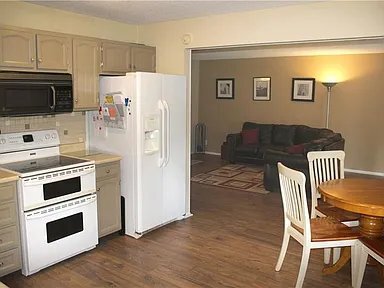 Building Photo - 2113 W Christy Ln