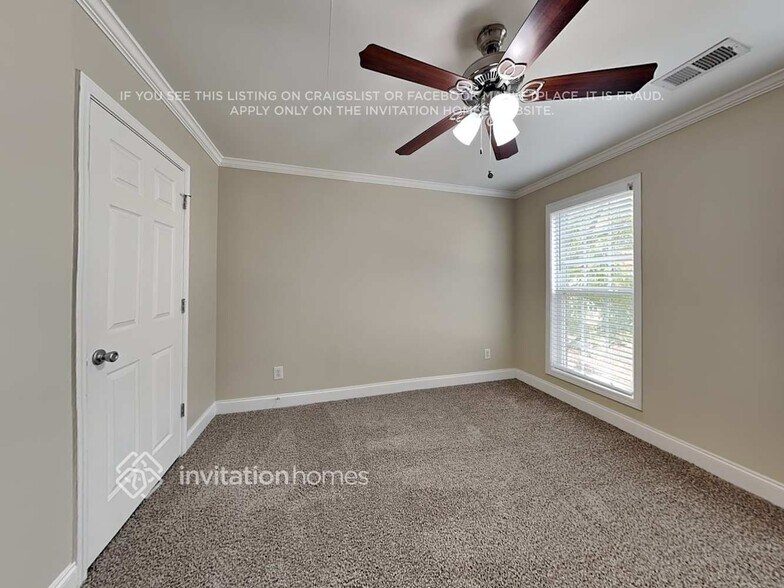 Building Photo - 6410 Woodlore Trail NW