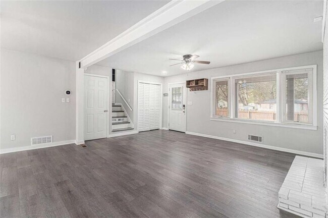 Building Photo - 187 Hamilton E Holmes Dr NW