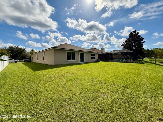 Building Photo - 3635 Summit Oaks Dr