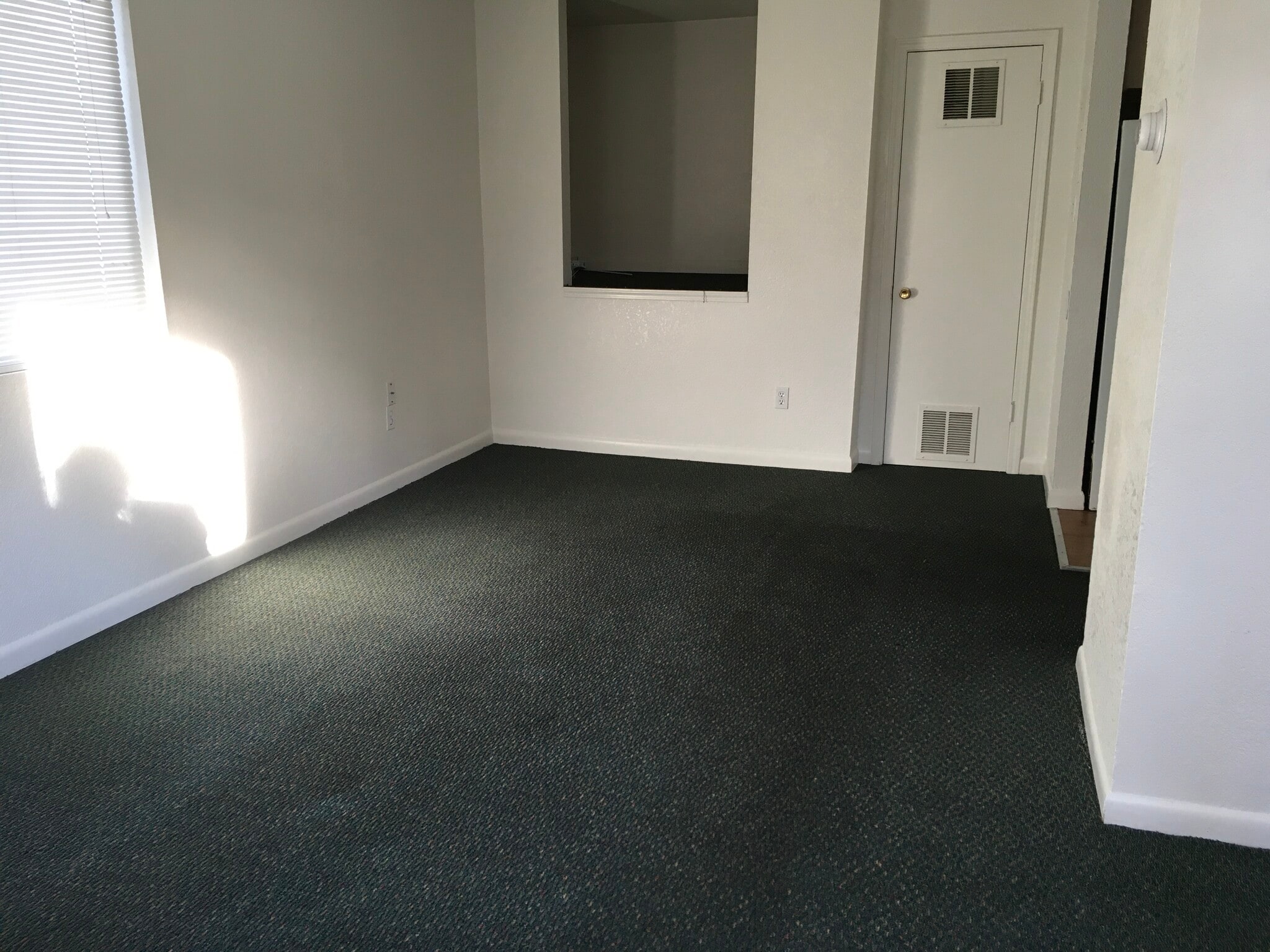 Building Photo - 845 E Cucharras St