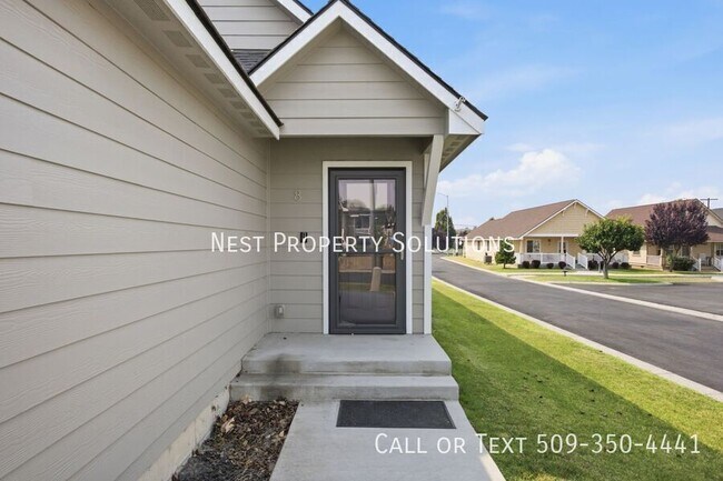Building Photo - 123 9th Ave