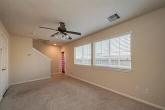 Building Photo - 3302 Clearview Cir