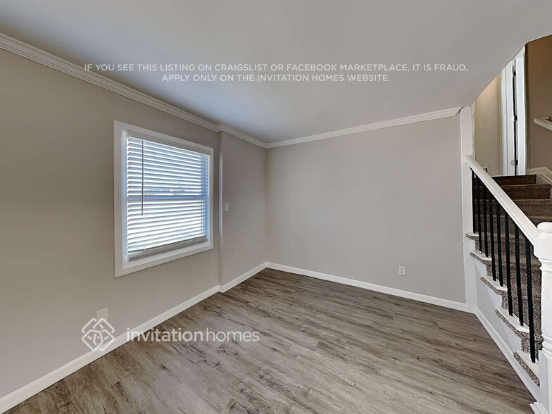 Building Photo - 334 Dartmouth Dr SW