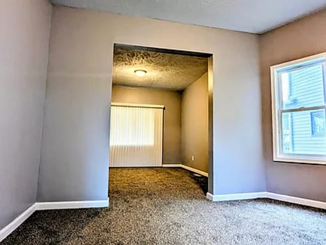 Building Photo - 2519 Wirt St