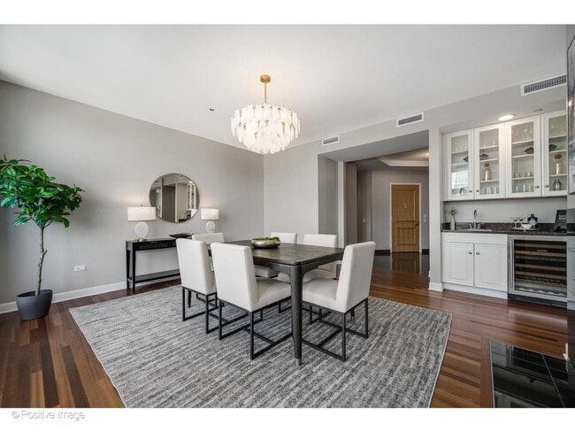 Building Photo - 415 E North Water St