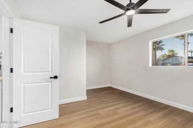 Building Photo - 6413 E Holly St