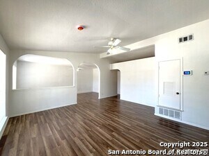 Building Photo - 9202 Silver Hill