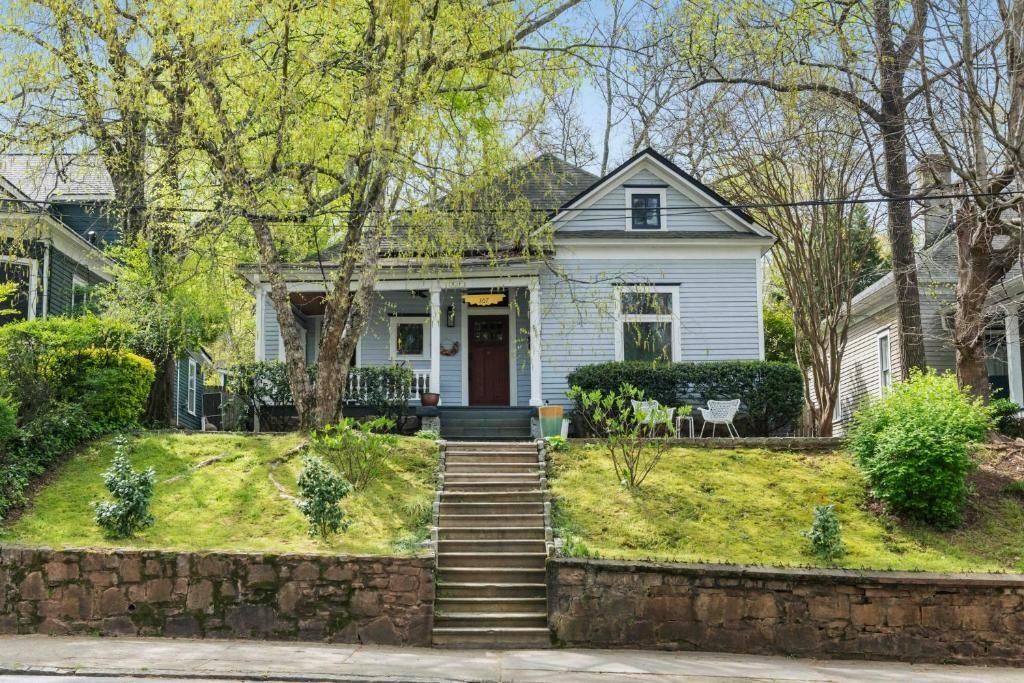 Building Photo - 307 Georgia Ave SE