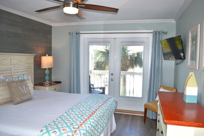 Building Photo - 68 Cobia St