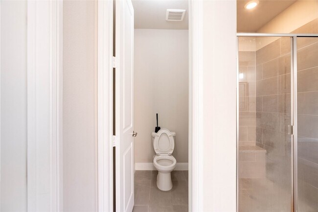 Building Photo - 6350 Culverdale Ln