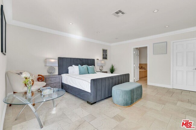 Building Photo - 2177 Summitridge Dr