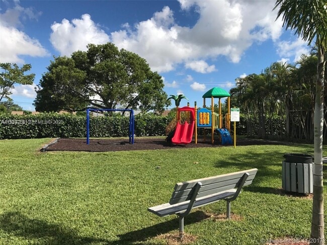 Building Photo - 1280 S Franklin Ave