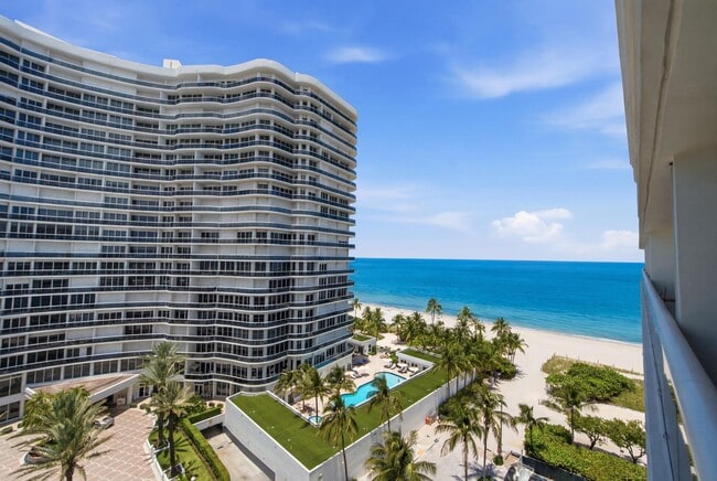 Building Photo - 9595 Collins Ave