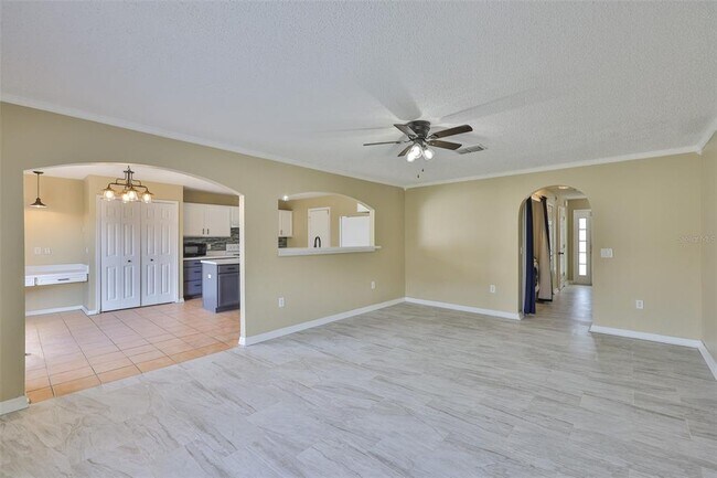 Building Photo - 11438 Ivy Flower Loop