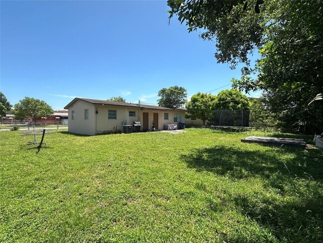 Building Photo - 10741 SW 150th Terrace