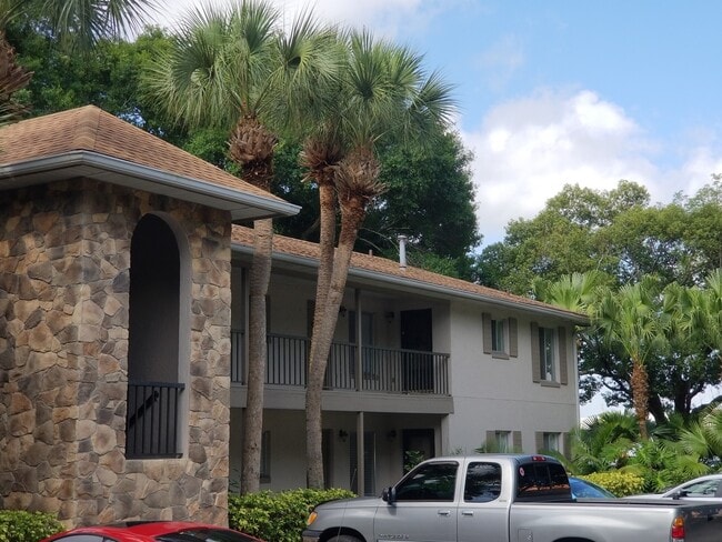 Building Photo - Remodeled 1-Bedroom Condo in Winter Haven