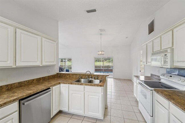 Building Photo - 205 Golf Aire Blvd