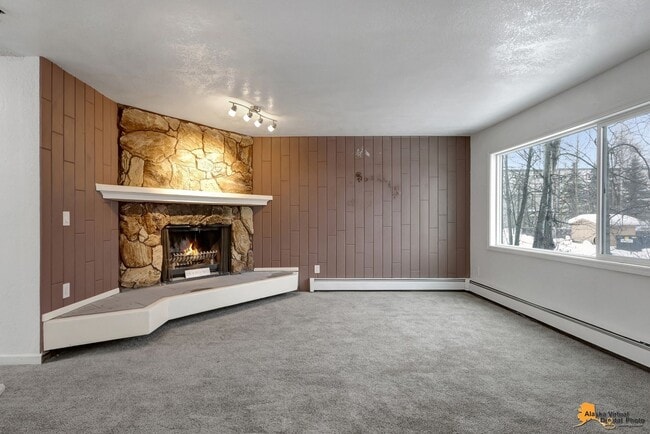 Building Photo - 4011 E Turnagain Blvd