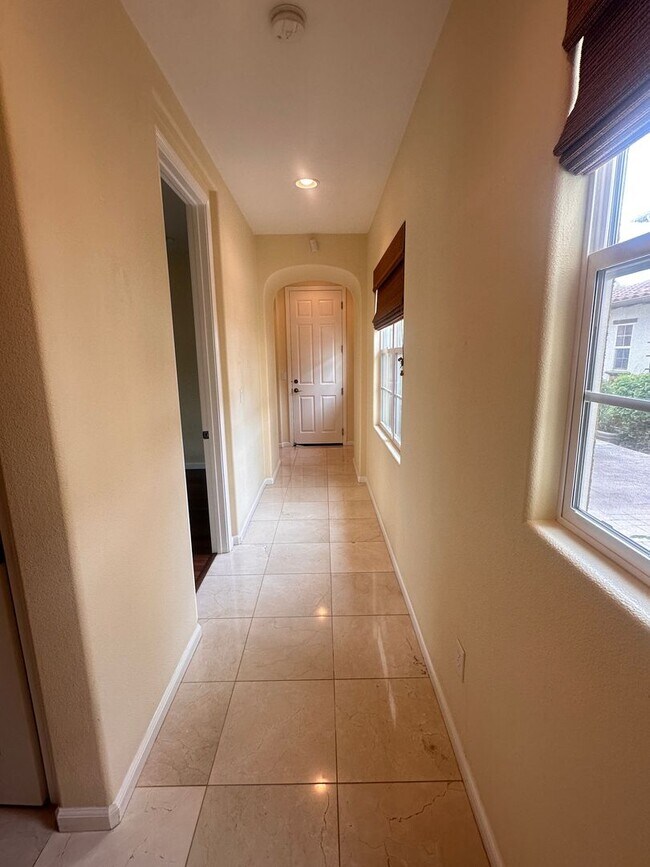 Building Photo - Gorgeous Home in San Ramon Available Now!