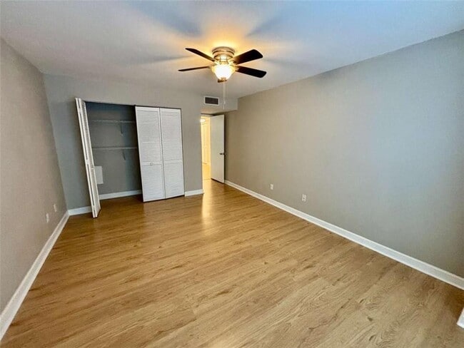 Building Photo - 58 Rumson Ct