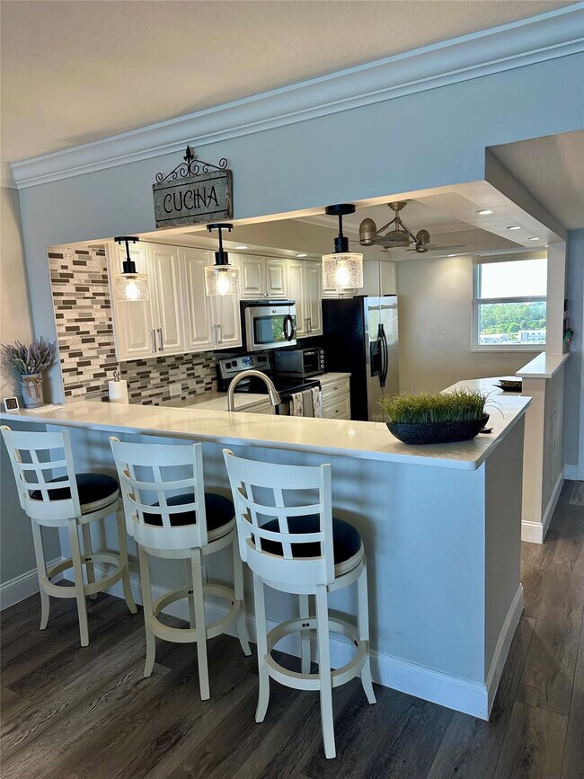 Building Photo - 1012 N Ocean Blvd