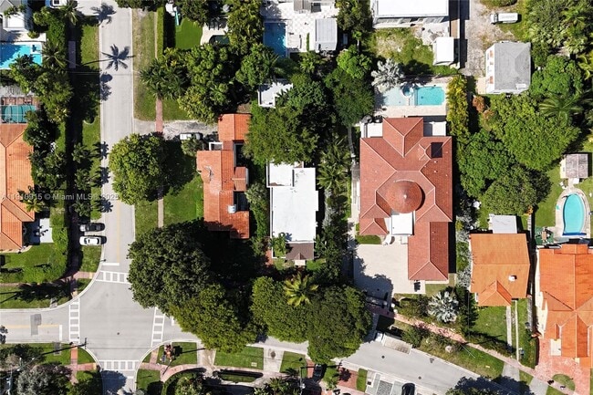 Building Photo - 3718 Sheridan Ave