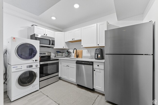 Building Photo - 2748 S 1100 E